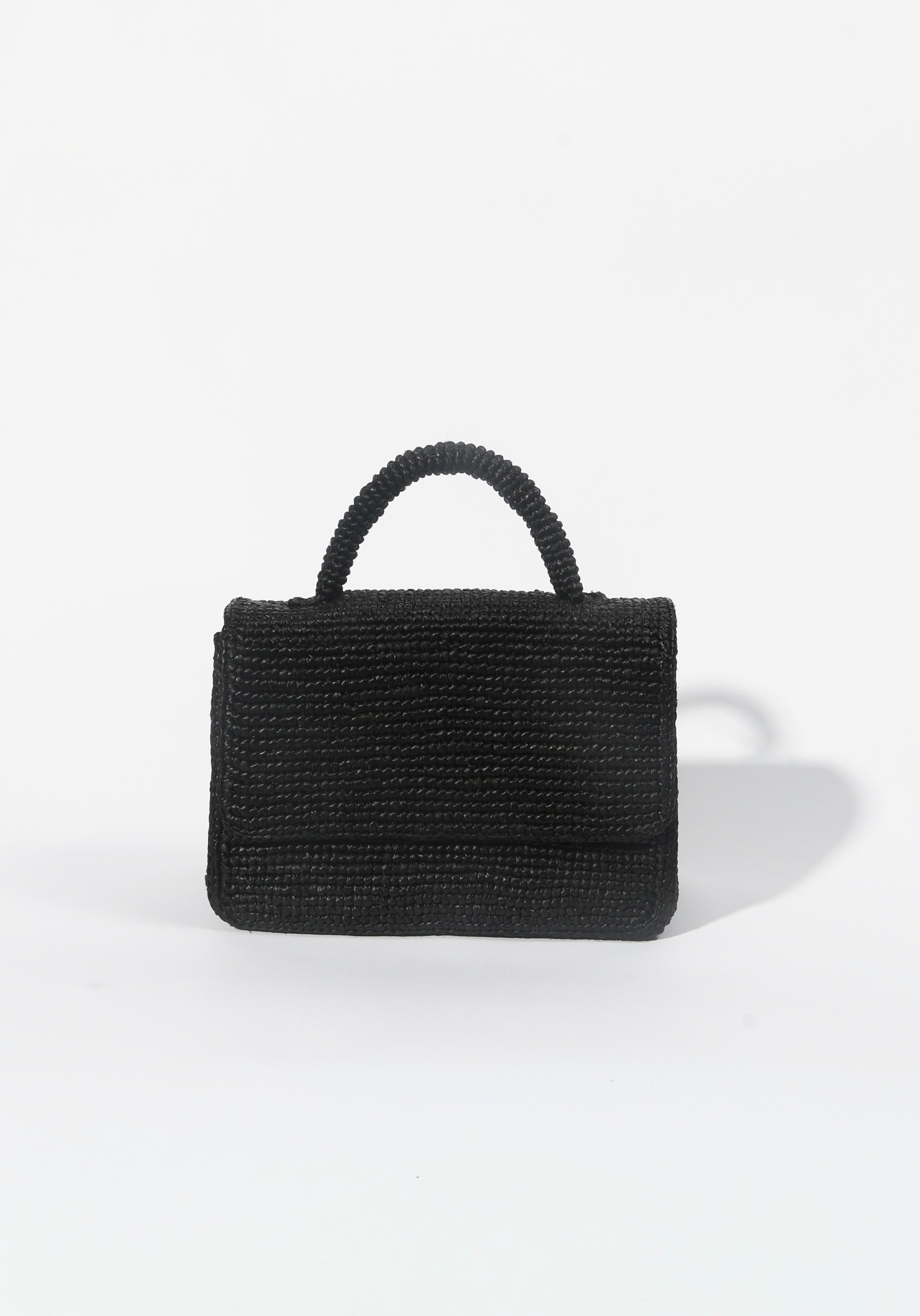 The Pedregal Flap Bag in Black raffia — Cabana Twentynine